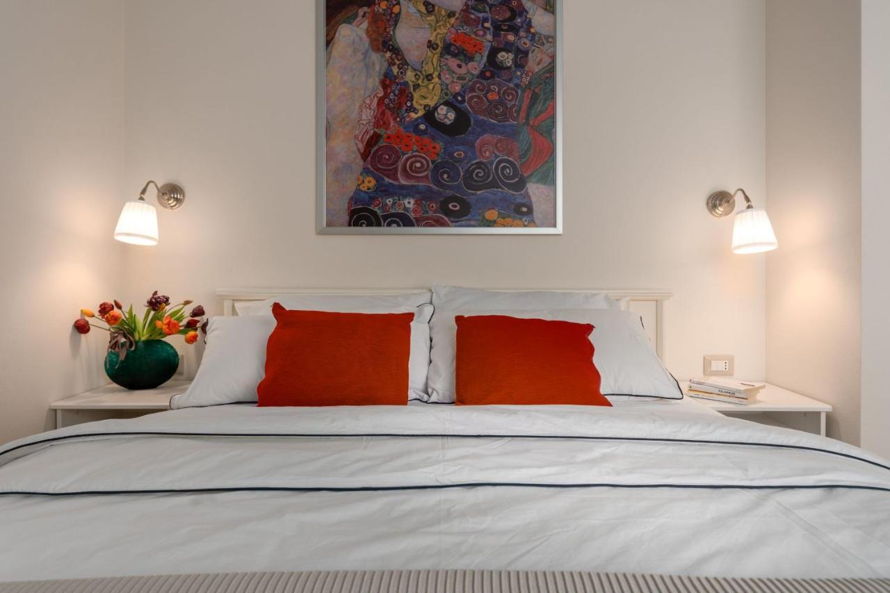 Rooms Karolina Funtana Buitenkant foto